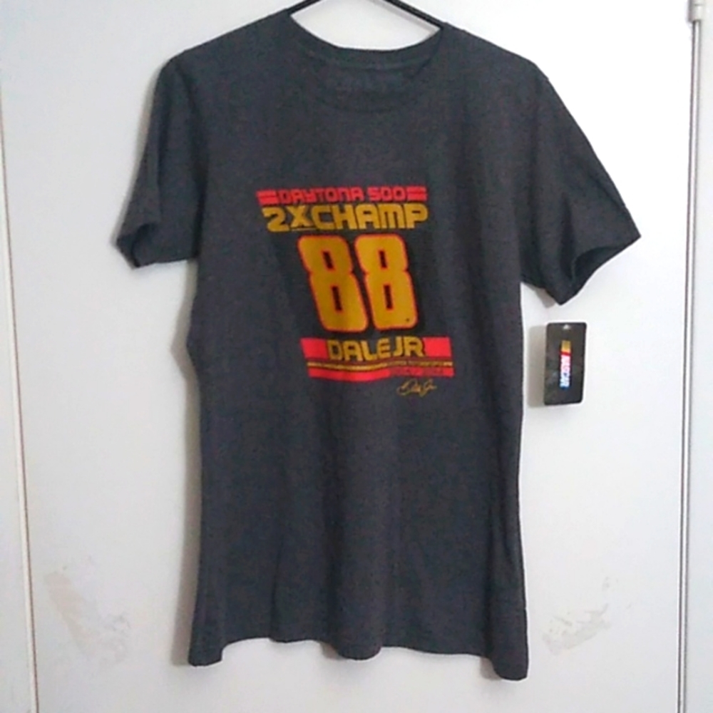 (NWT) Dale Earnhardt JR Nascar Tee Men's Size Large